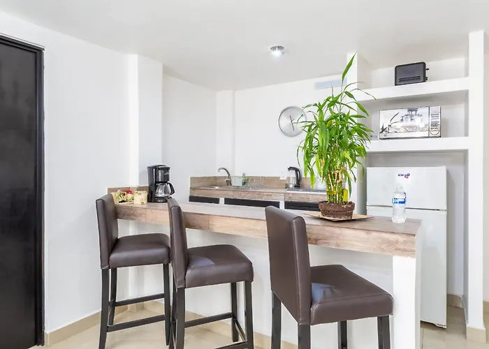 259 Condesa Aparthotel 4*